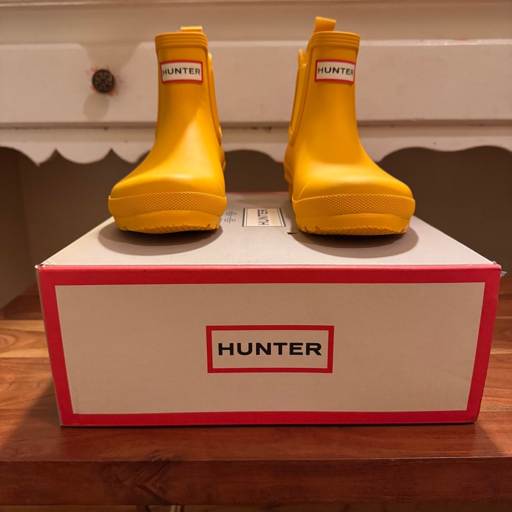 Hunter Ankle Rainboots Yellow - US 6 - Wellies
